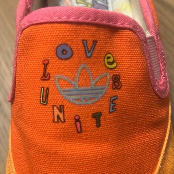 NWOT Adidas Nizza “Love Unites” Slip On Low Loafers Pride Pack Colourful sz 8.5 - Picture 9 of 11